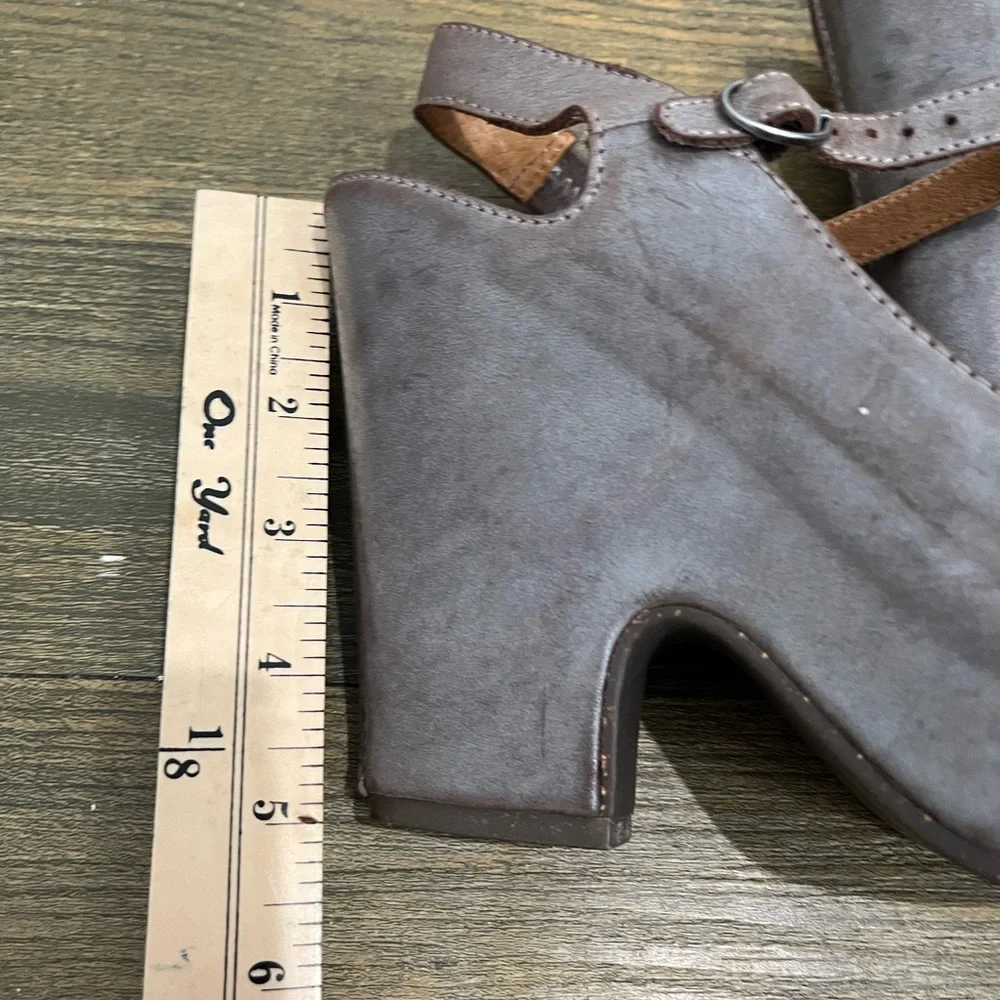 Naya Brown Leather Maeve Platform‎ Sandals Sz. 9